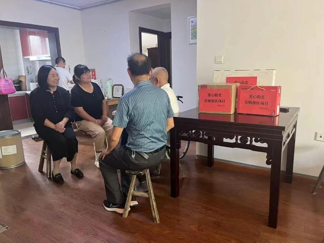锅碗瓢盆、大冰箱通通送上门m6米乐爱心救助传递温暖！(图2)