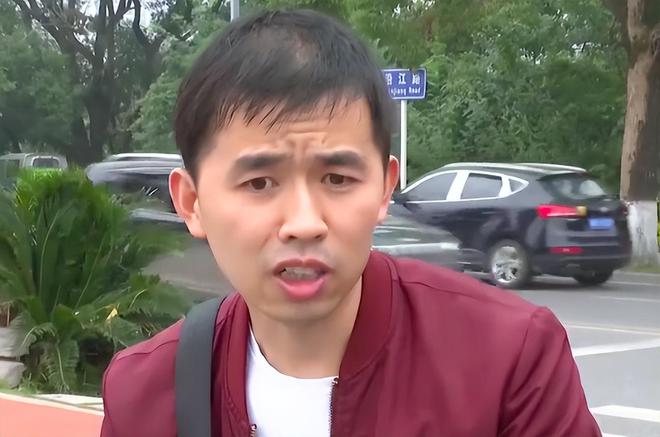 单身母亲赶出家门背后真相令人泪目m6米乐app湖南14岁女儿将(图5)
